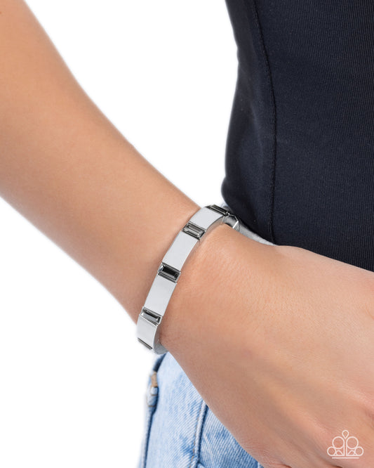 Glistening Gesture - Silver